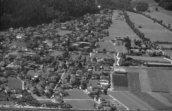 \resizebox*{1\columnwidth}{!}{\includegraphics{Bilder/Muehlweg.eps}}