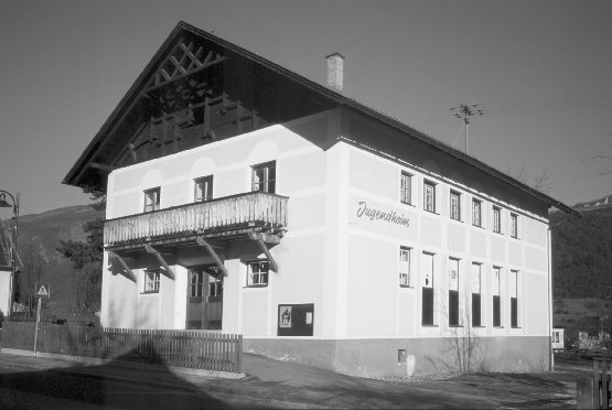 \resizebox*{1\columnwidth}{!}{\includegraphics{Bilder/Jugendheim.eps}}